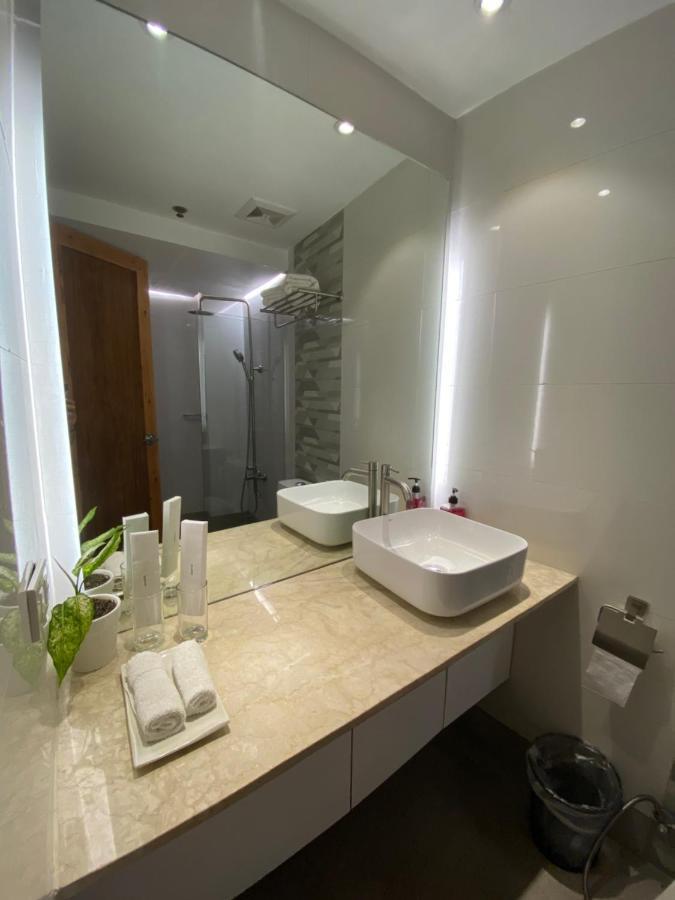 Tely'S Bed & Breakfast Iloilo Powered By Cocotel Kültér fotó