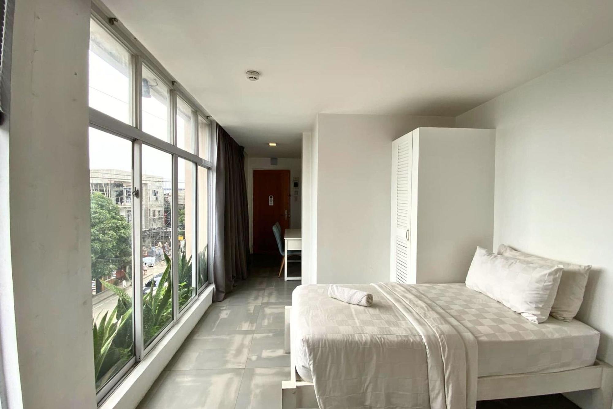 Tely'S Bed & Breakfast Iloilo Powered By Cocotel Kültér fotó