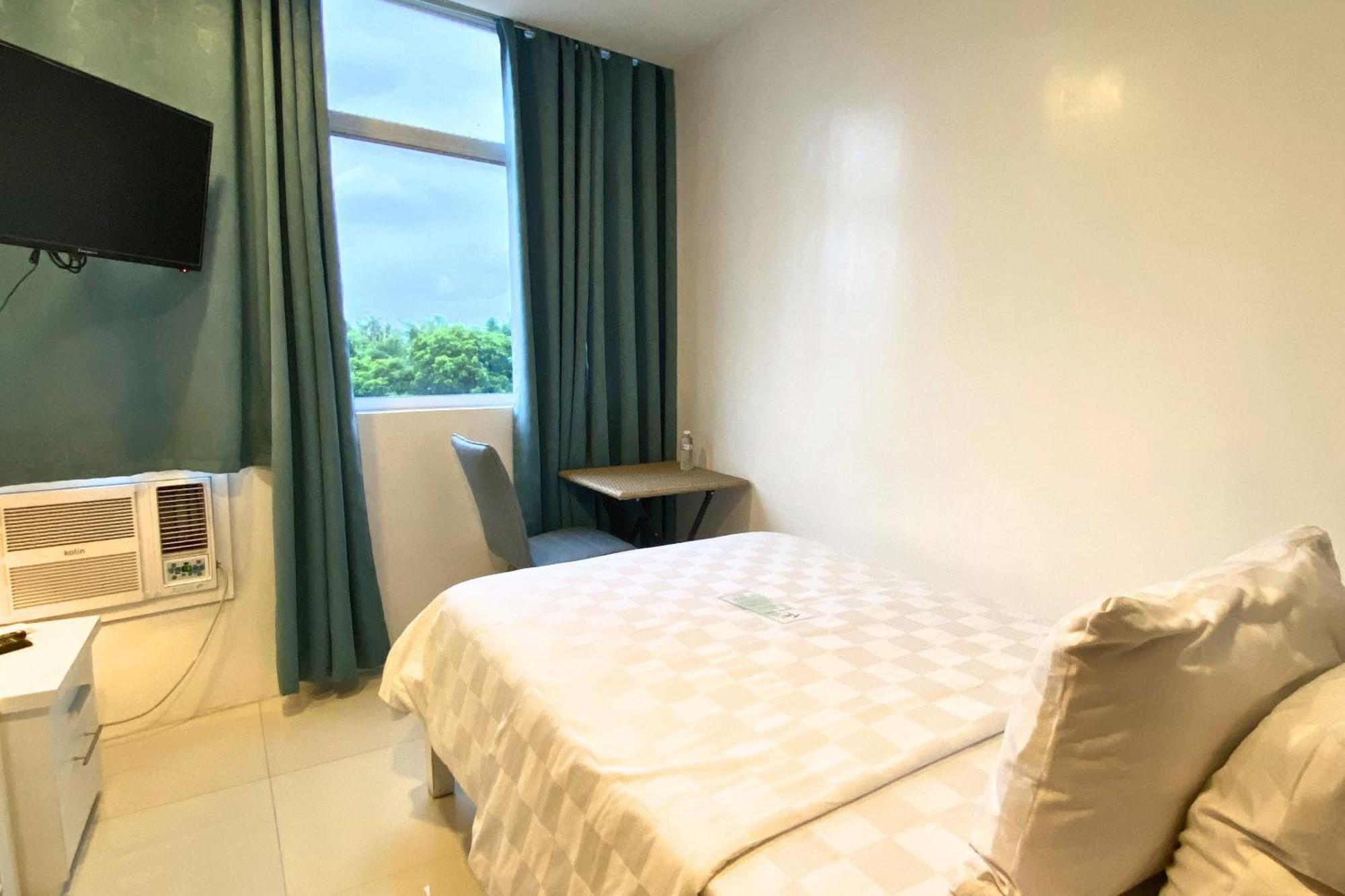 Tely'S Bed & Breakfast Iloilo Powered By Cocotel Kültér fotó