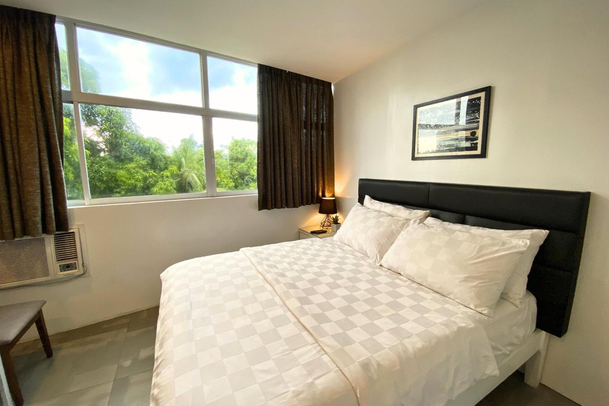 Tely'S Bed & Breakfast Iloilo Powered By Cocotel Kültér fotó
